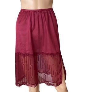 Vintage Kayser half slip w lace made in USA